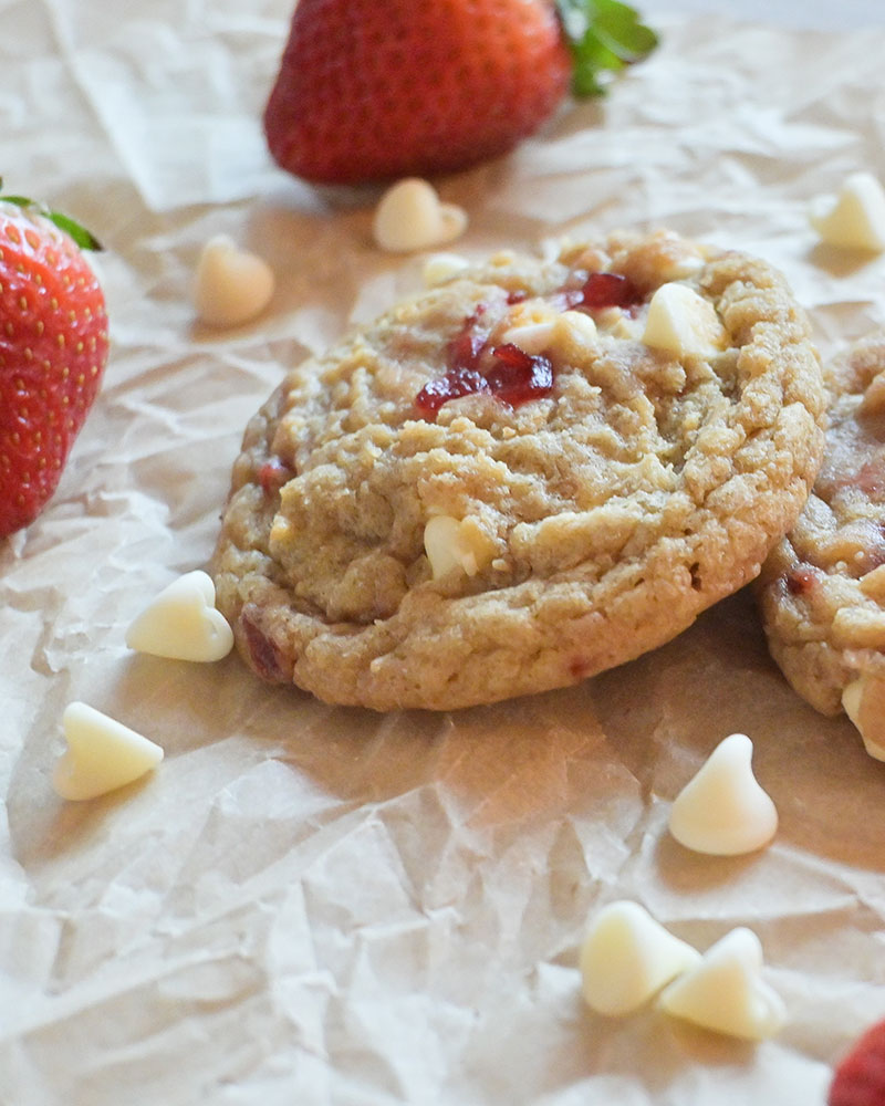 Strawberry Cheesecake Cookies